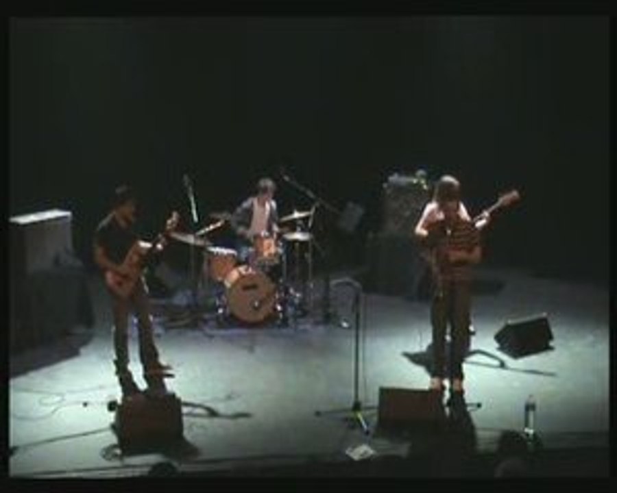 Exil @ Le Petit Faucheux: Hey