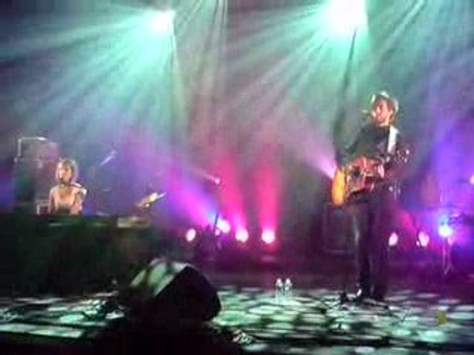 Cocoon - Hey Ya! (Outkast)