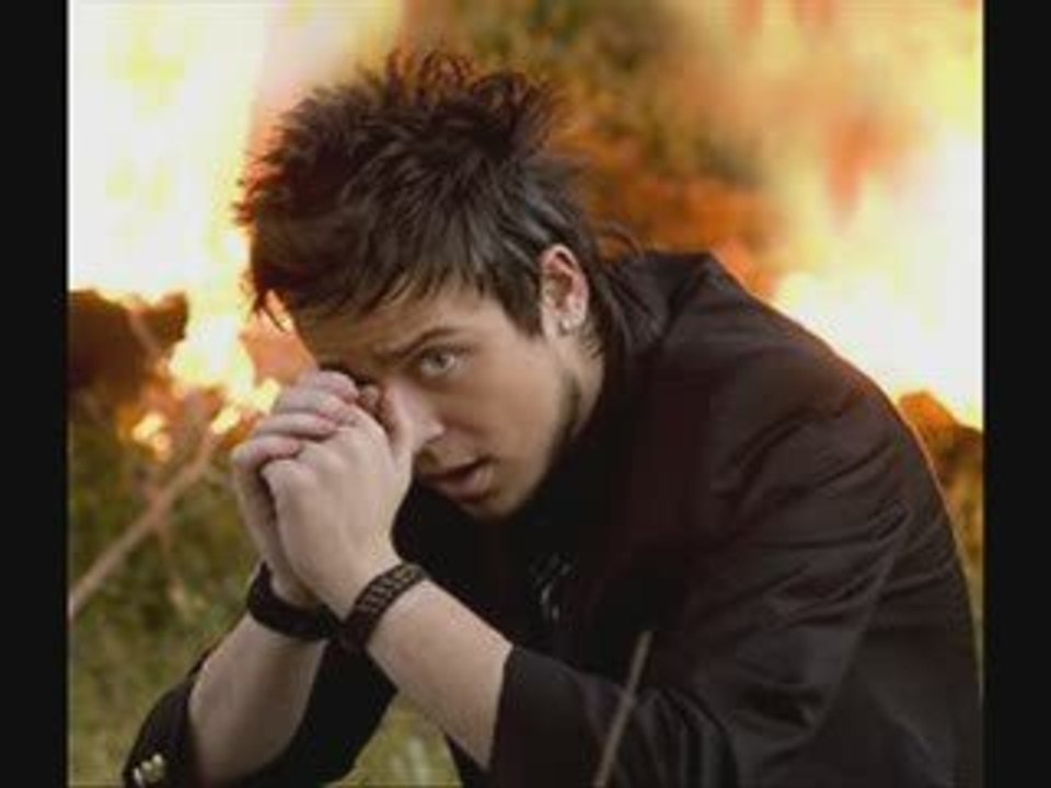 ToLga Tabu & Tuna Tabu Sana Değmezmiş