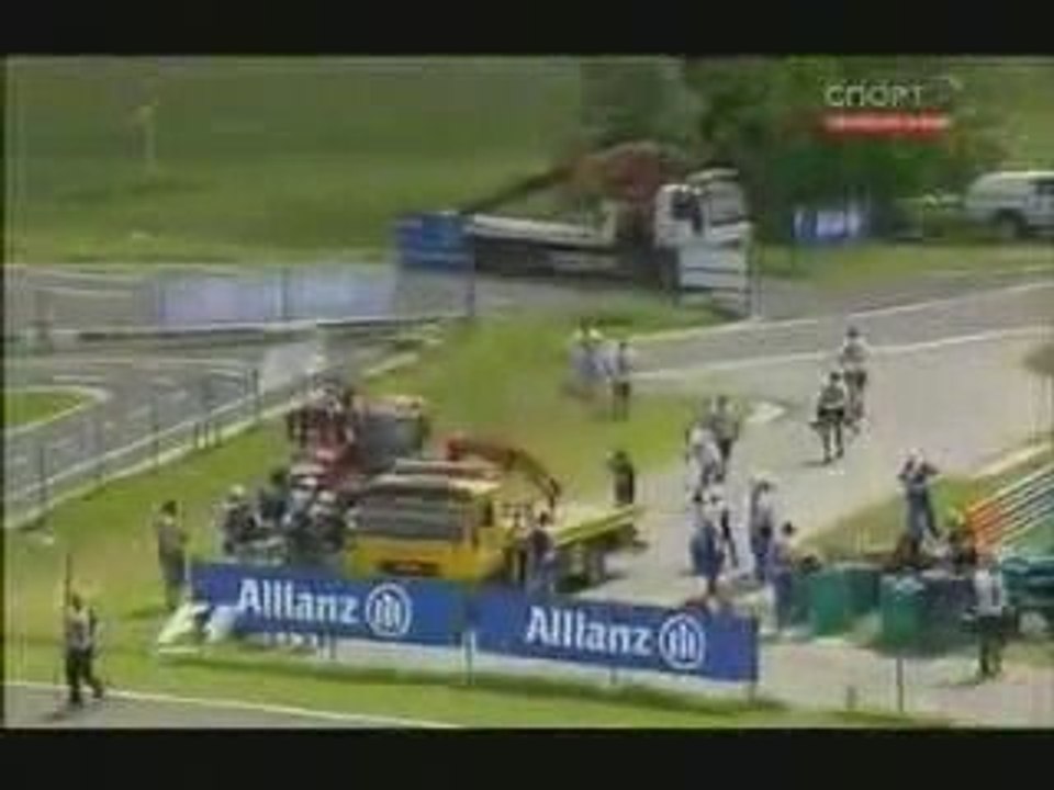 felipe Massa crash 2009