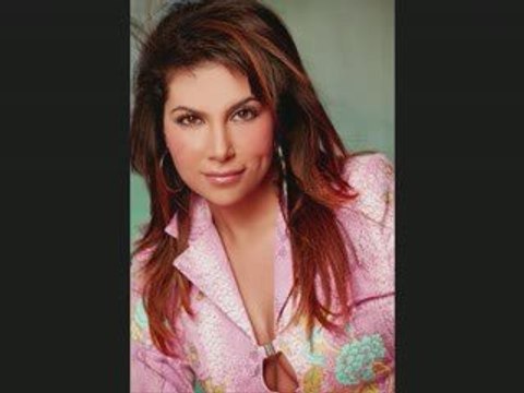 Ebru Yaşar - Sirtimdan Vurdu