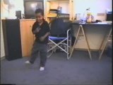 Ismail danse Michael Jackson à 3 ans 1/2