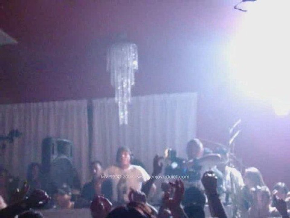 quentin mosimann @carre rouge avignon show live 25-7-9 congo