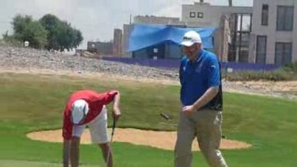 Barry 'Tiger' Glekin sinks a long putt @ Maccabiah Games