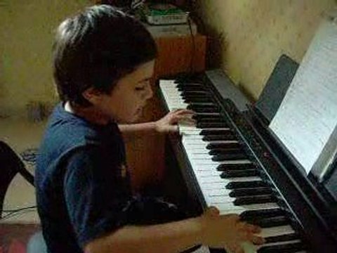 RAFFI ARTO 7 ans - three little birds - BOB MARLEY PIANO