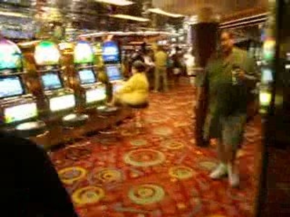 Bahamas 2009 - Day 1 - Lobby, Boutiques & Casino