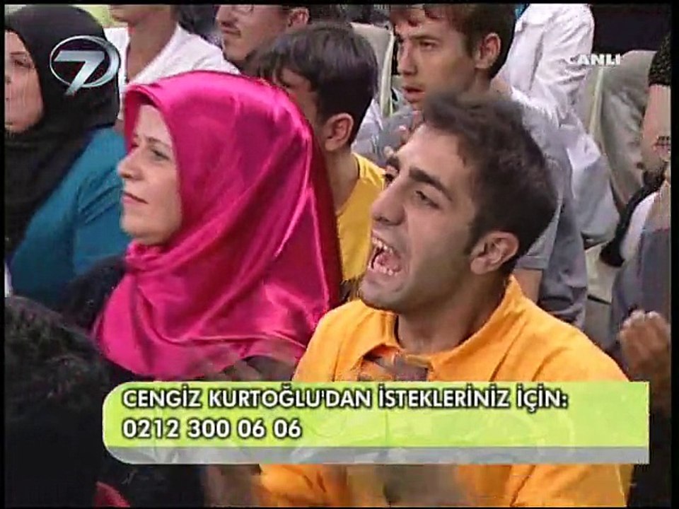 Cengiz Kurtoğlu ( Oy Oy Uşaklar 2009 )