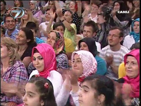 Cengiz Kurtoğlu ( Seviyorum ve Hain Geceler Canlı 2009 )