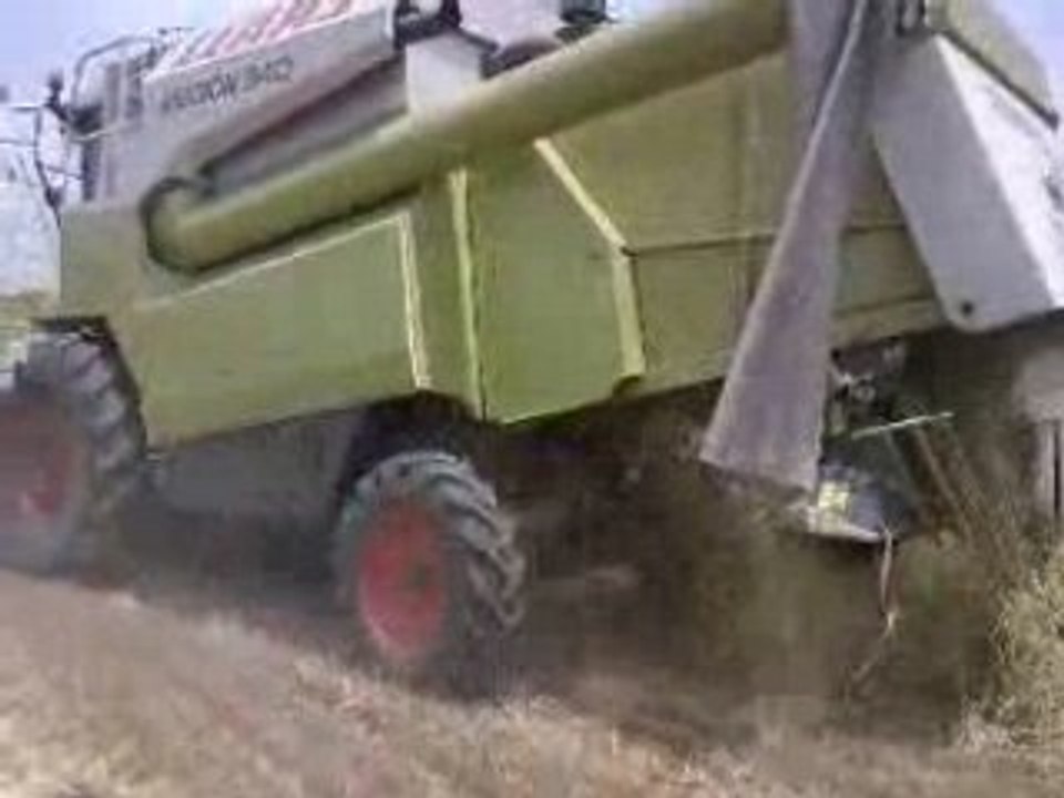 CLAAS MEDION 340 HARVESTING THE BARLEY 2008 SEASON PART 4
