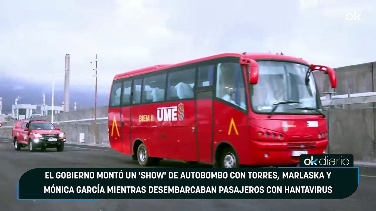 El Gobierno montó un 'show' de autobombo con Torres, Marlaska y Mónica García mientras desembarcaban pasajeros con hantavirus