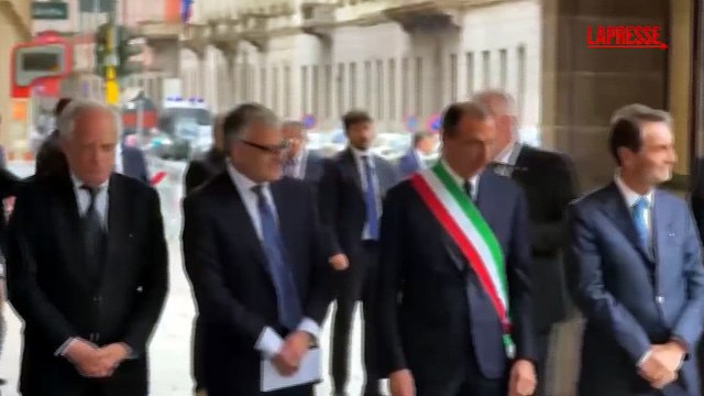 https://s2.dmcdn.net/v/a-Yhe1g0TABk9XK_u/x360