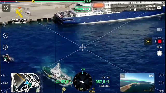 Imágenes del Honidus en el puerto de Canarias