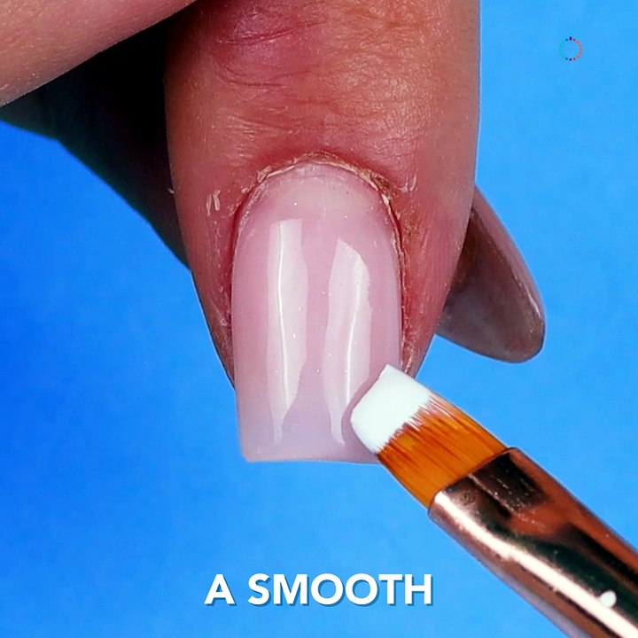 Master the perfect French tip 💅✨