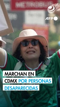 Cientos reclaman por desparecidos en el Día de las Madres en México
