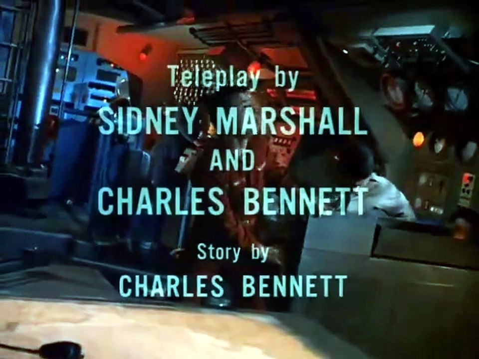 Voyage To The Bottom Of The Sea - 3x16 - Death From The Past