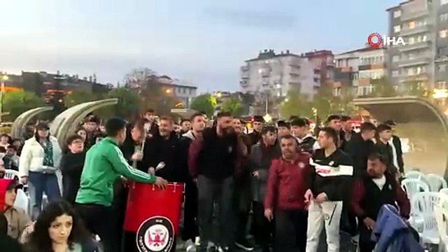 Çorum FK taraftarları play-off maçını dev ekrandan izledi | Ajansspor | IHA