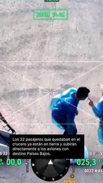 Los últimos pasajeros del crucero del hantavirus abandonan el barco que zarpa a Países Bajos.