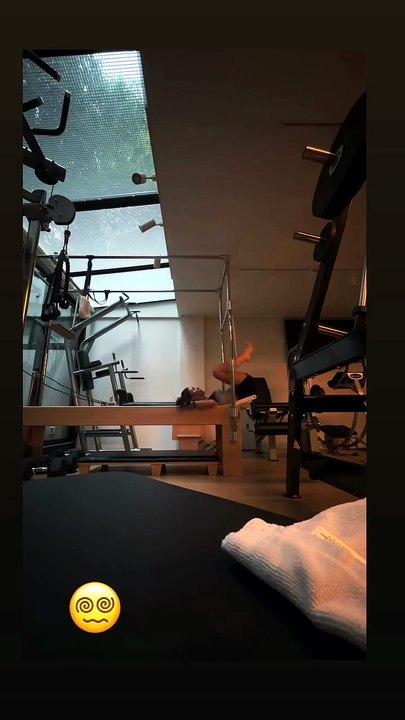 Anahí sufre terrible accidente en el gimnasio