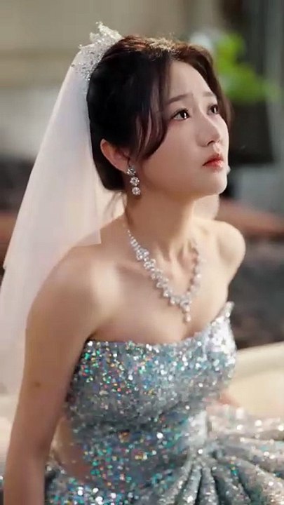 Seeing her fiancé kiss another woman, she marries a cold tycoon—he ends up spoiling her madly!