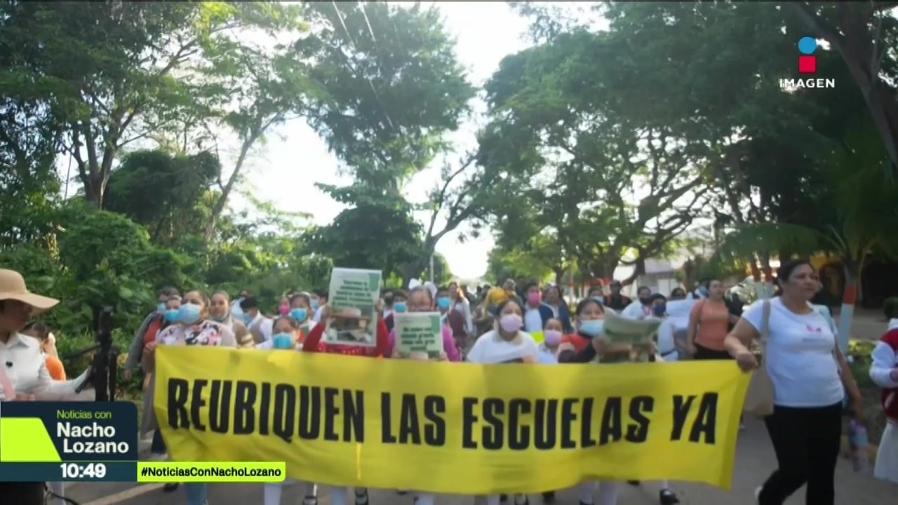 Ambientalistas advierten riesgo para los menores que estudian a lado de la Refinería Dos Bocas