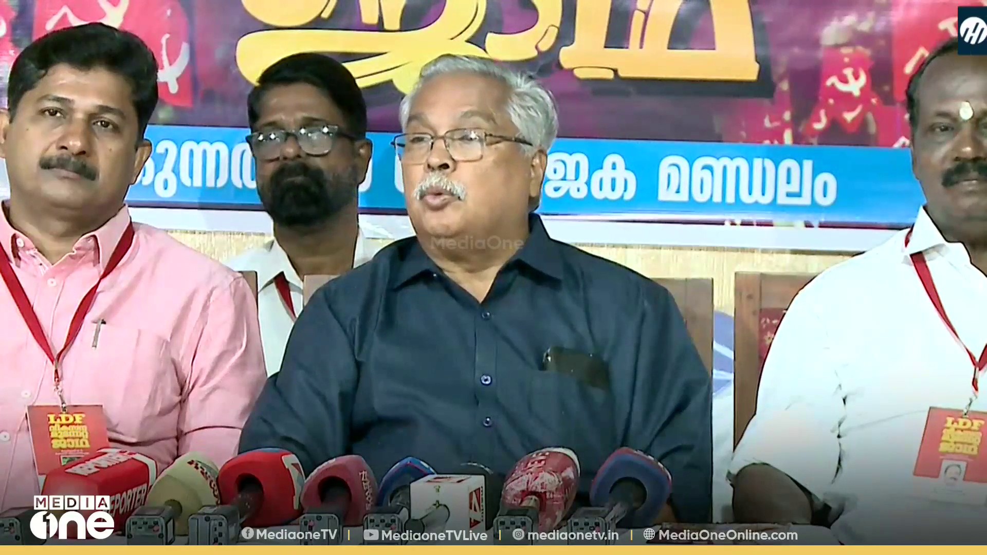 "സച്ചിദാനന്ദൻ ഞങ്ങളുടെ ബന്ധുവാണ്, എപ്പോഴും പുകഴ്ത്തണം എന്ന് പറയാനാവില്ല";