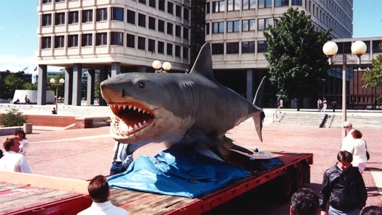 The Shark That Roared Trailer OV