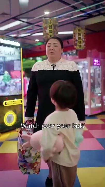 CEO pretends poor to test gold diggers, a fake poor CEO spots him and drags him into marriage