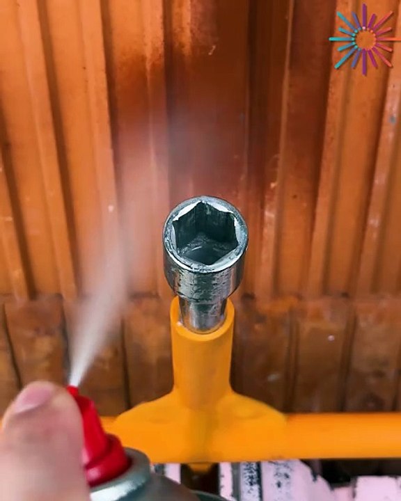 Easy bolt grip trick  🔩