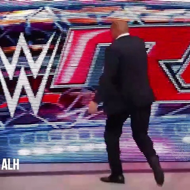 Brock Lesnar confronts The Undertaker Raw