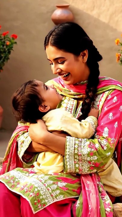 Maa Ki Agosh Sukoon Se Bhari Hai