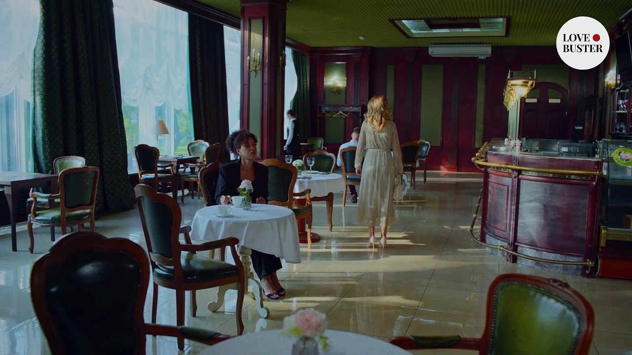 Vampire Fell For Girl He Can’t Touch