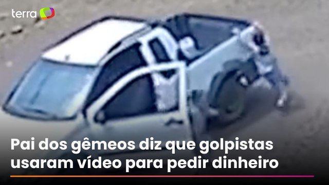 Vídeo mostra gêmeos pulando de carro em movimento após soltarem freio de mão no Paraná