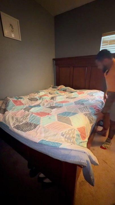 Making My Bed Every Day (Day 33) - While Dealing With Supplier Issues