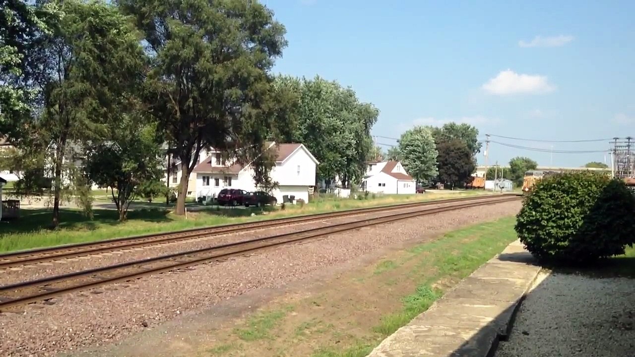 Union Pacific stack train with patched out southern pacific 6169 AC4400 at Rochelle. - Eagle River and Kankakee Railroading (720p, h264)