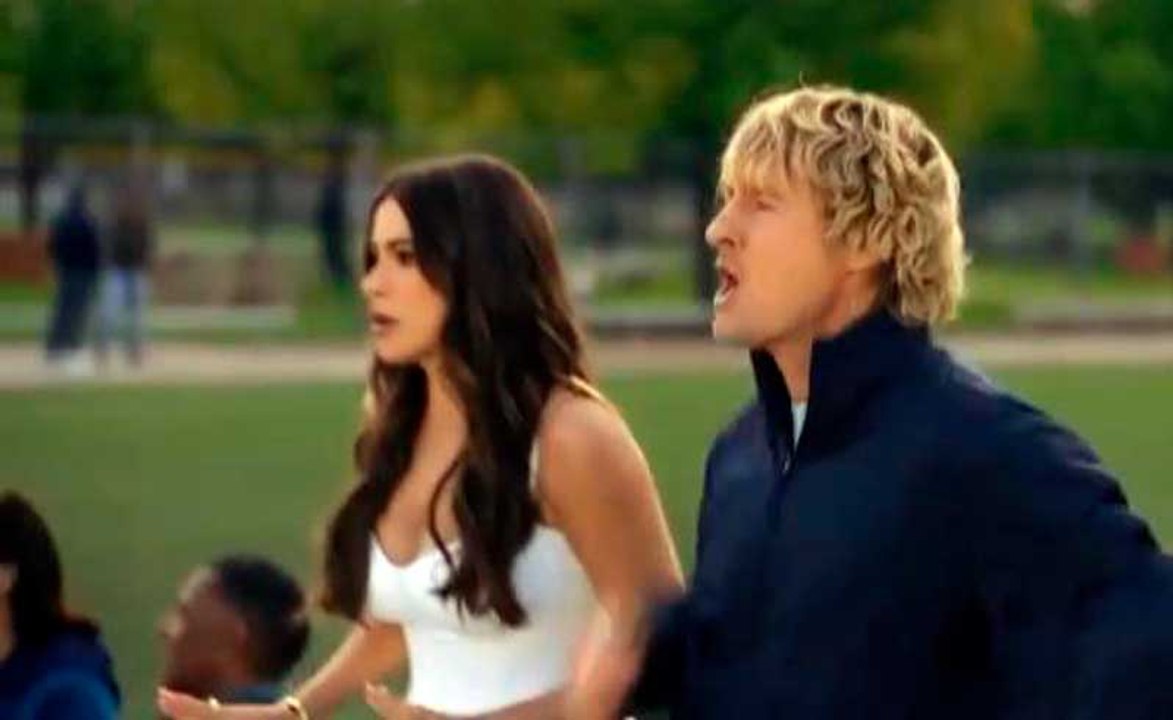 Sofía Vergara y Owen Wilson protagonizan la campaña mundialista de Telemundo: “El fútbol se vive en español”