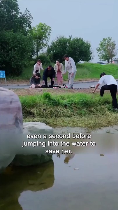 💥 She Slapped the Man Who Saved Her… But His Next Move Shocked Everyone! 😱 | Emotional Drama Story