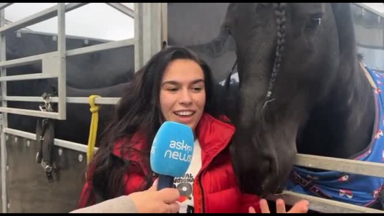 La cavallerizza Angelina è la nuova stella del Circo di Monte Carlo