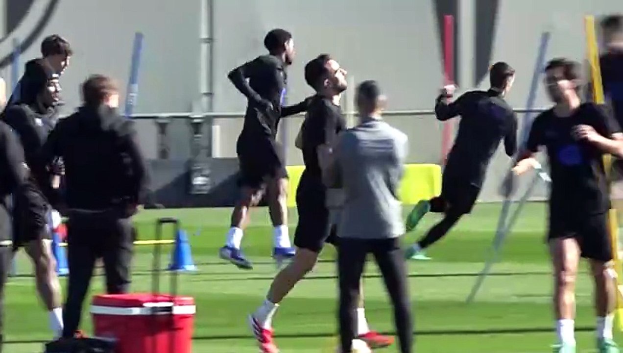 El FC Barcelona se entrena de cara a las semifinales de la Copa del Rey ante el Atlético de Madrid