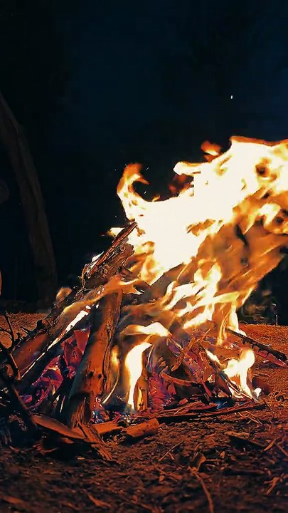 Hamari Gazal hain Tasawar Tum hara