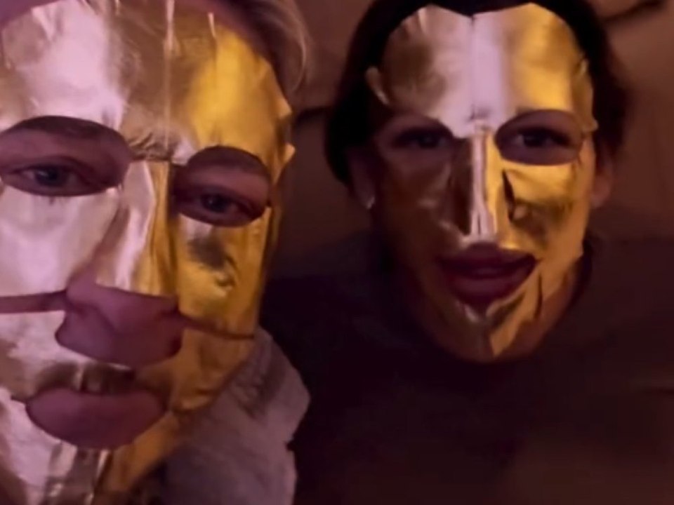 Goldmaske im Flieger: So verlief die Rückkehr der Dschungelstars