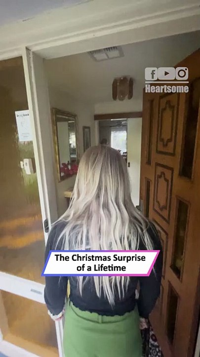 Melbourne, Australia, Shareable, Travel, Lifestyle, Surprising Grandparents, Surprising Family, Christmas Surprise, Just In Time, Surprise Homecoming, Surprise Reunion, Homecoming, Heartwarming, Happy, Family, Lovely, Priceless, Hug, Coming Home