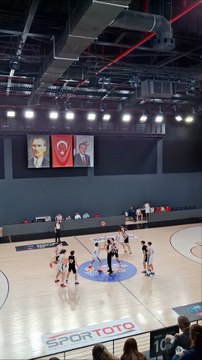 İlk Çeyrek Sonucu - Anadolu Efes 17-15 Beşiktaş - U16 Erkekler Final Play Off 10. Hafta