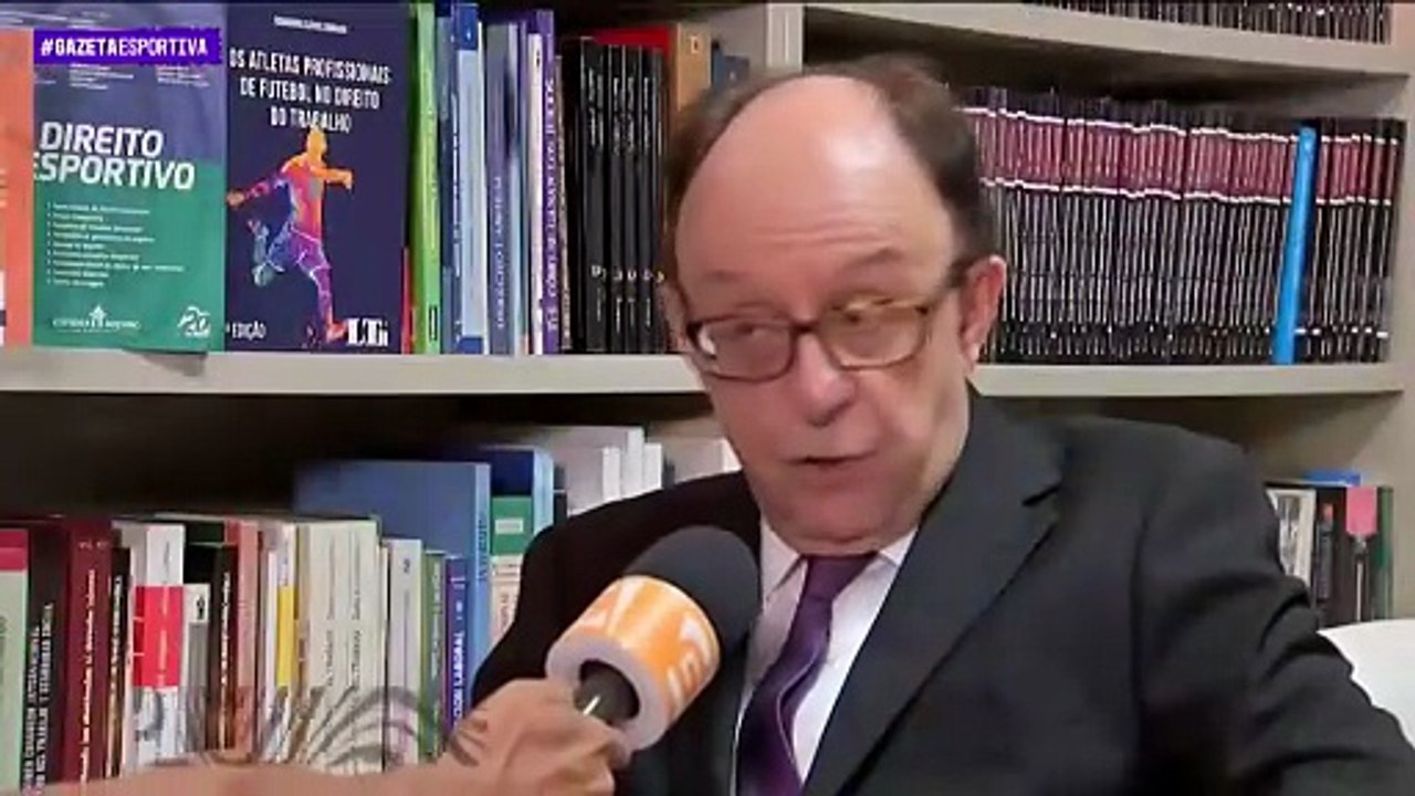 Advogado consultado pelo Corinthians vê chance de rescisão por justa causa para Martínez