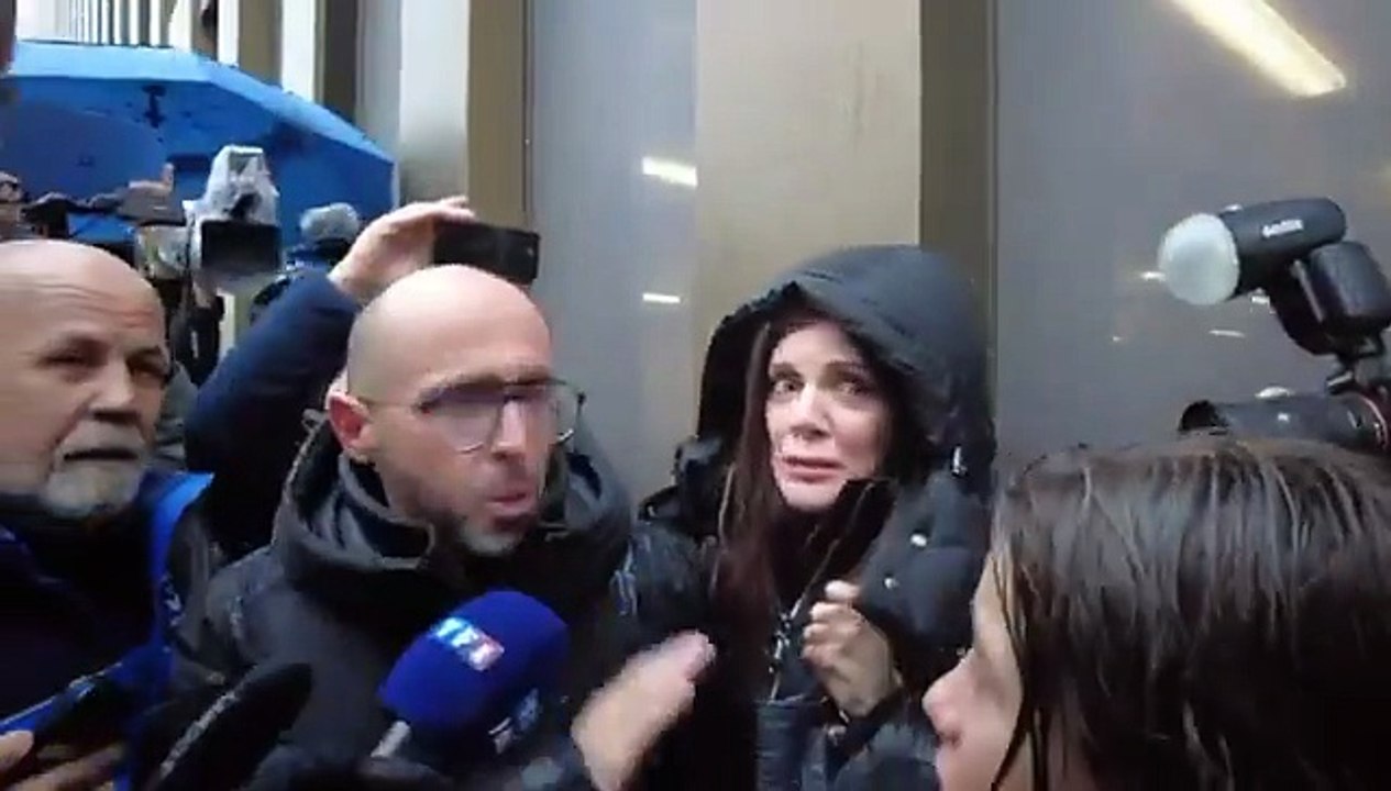 Vidéo du lynchage évité ce matin en Suisse : Le couple Moretti s'est retrouvé face à des familles de victimes en larmes et hurlant : "Regardez-moi dans les yeux, vous avez tué mon frère !" - Regardez