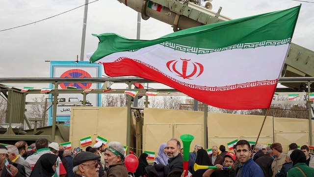Tehran Ground Report: तेहरान की सड़कों पर आजतक, जानें..