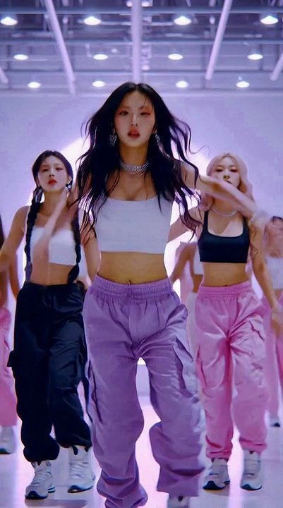 HUNTRX BLACKPINK Netflix or Perfect Skills Kpop 🎉 #YourIdol #Demons #Song #Clip #Golden #HUNTRX #Dance #Performance #BWild #Vietnam