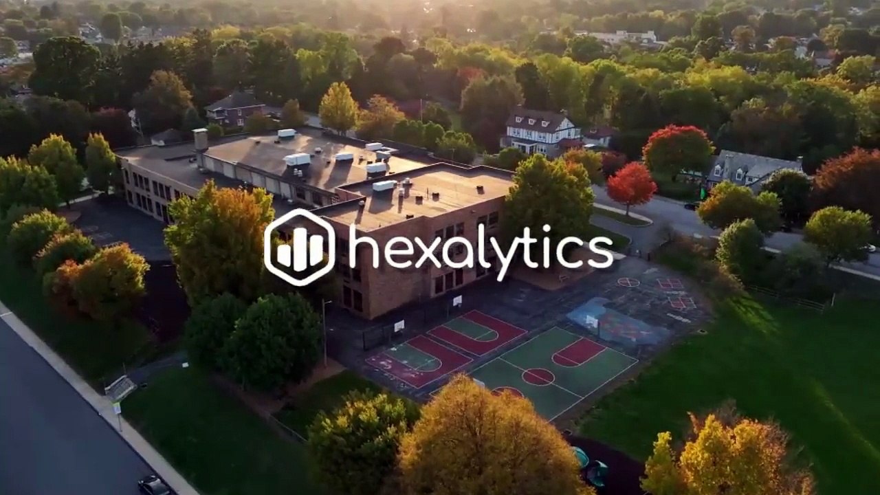 Strategic Data Manager with AI (1)