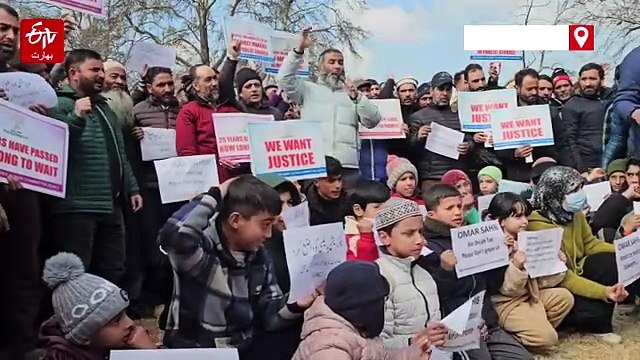 یومیہ اجرت پر کام کر رہے عارضی ملازمین کا سرینگر میں احتجاج