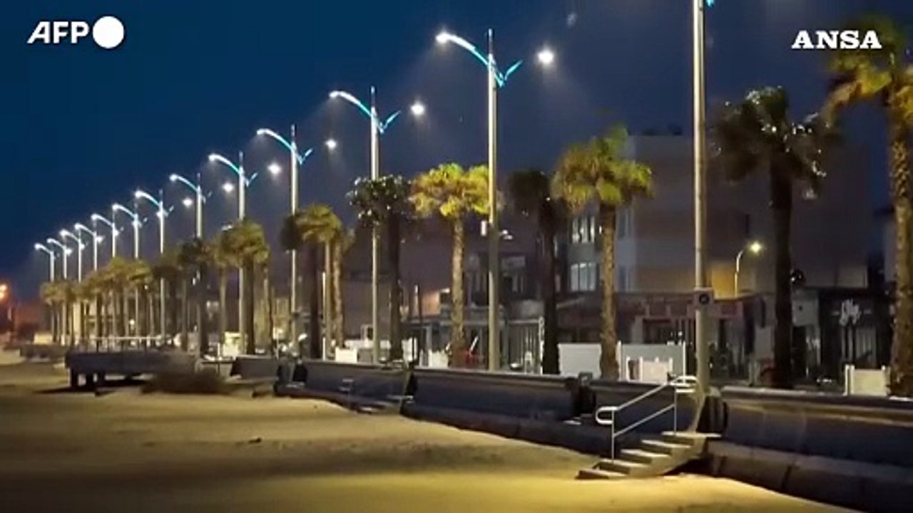 La tempesta Nils colpisce la Francia, forti raffiche di vento a Port-la-Nouvelle