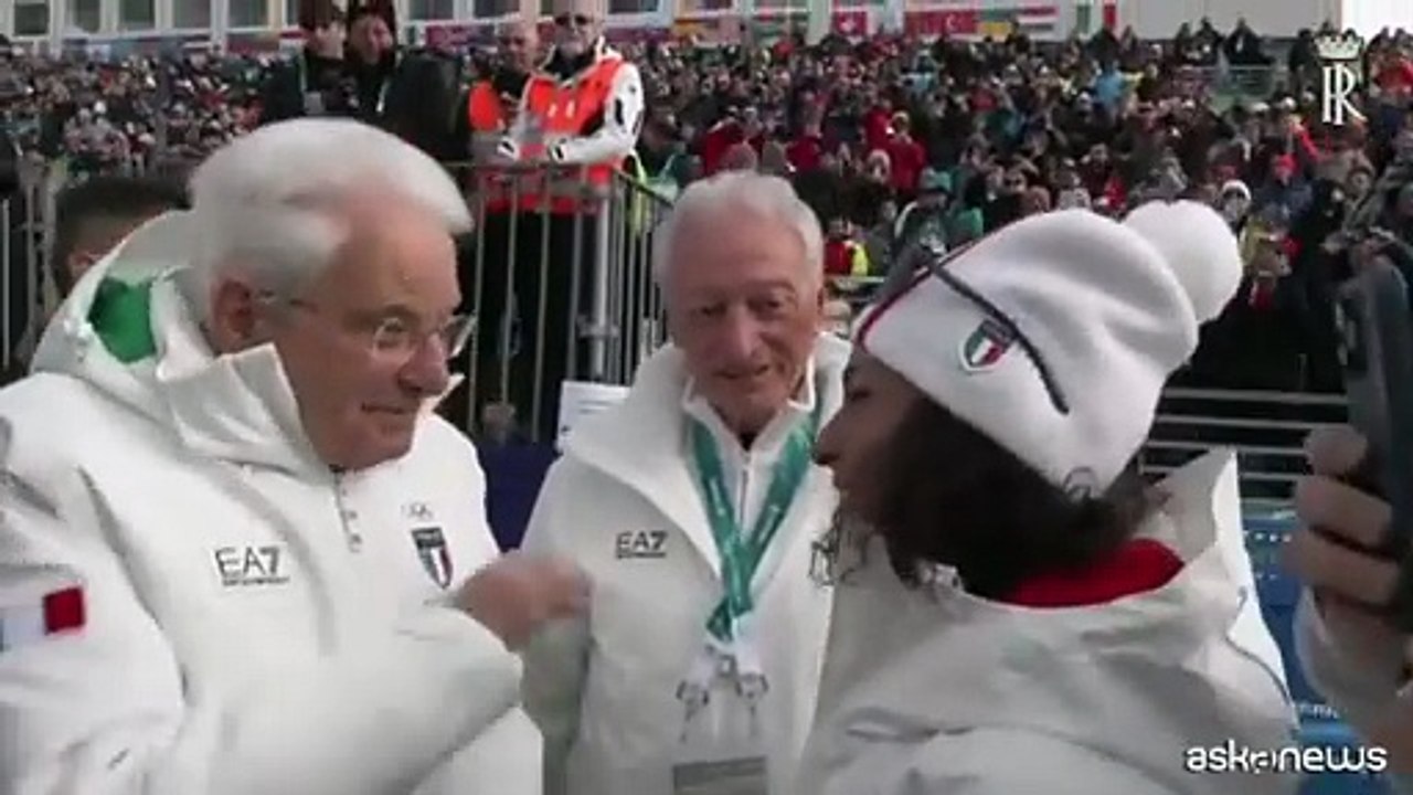 Olimpiadi, l'abbraccio fra Mattarella e Brignone: "Bravissima, ci contavo"
